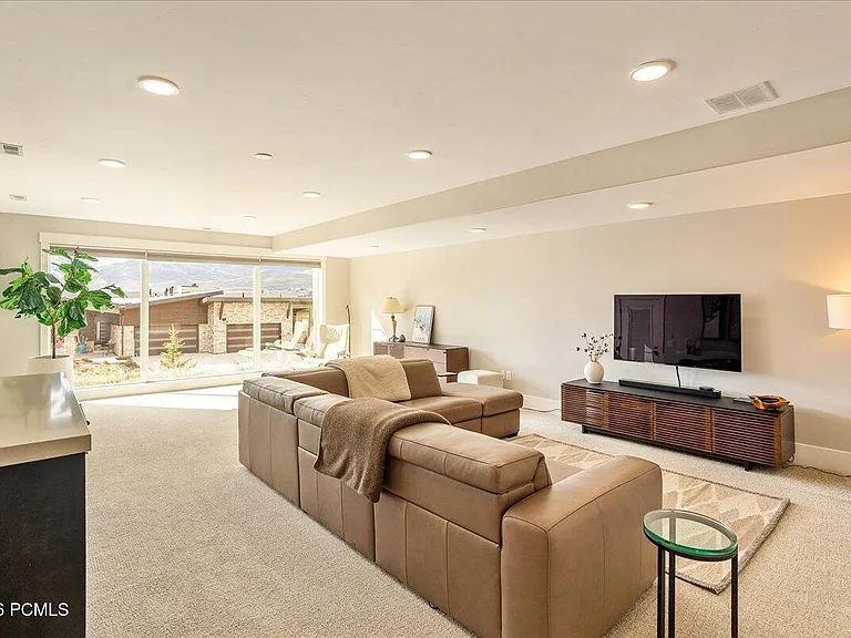 11541 N Upside Dr — Photo 36