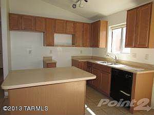 022-195102 kitchen 3