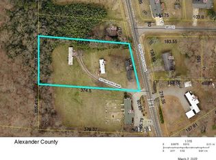 8 Stony Point Mhp Dr, Stony Point, NC 28678