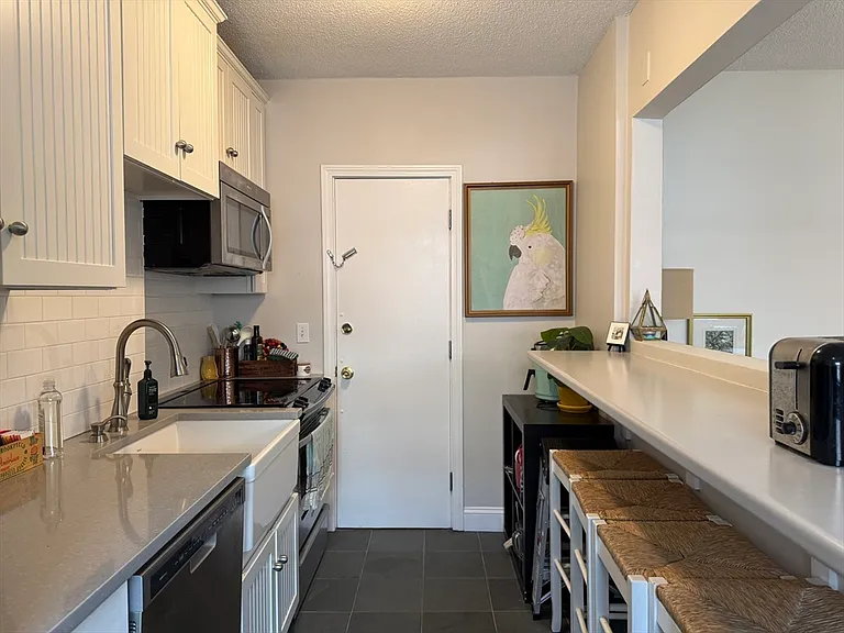 145 Englewood Ave #33 — Photo 16