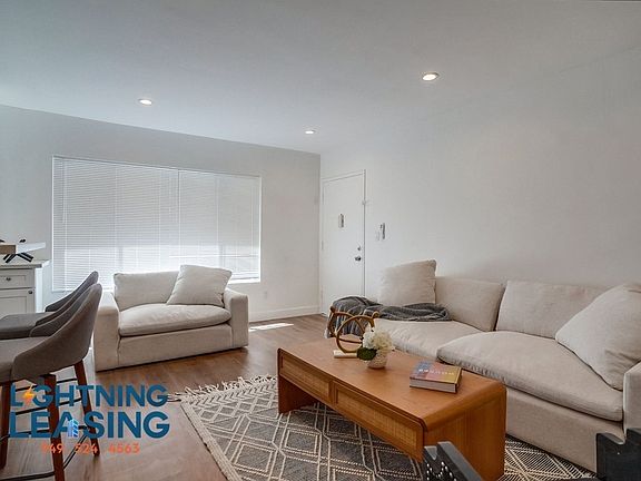 5th image of 1033 N Genesee Ave #3D