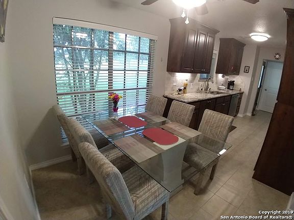 4th image of 109 Woodcreek Dr