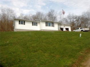 114 Sixth St, Cowanshanock Twp, PA 16263