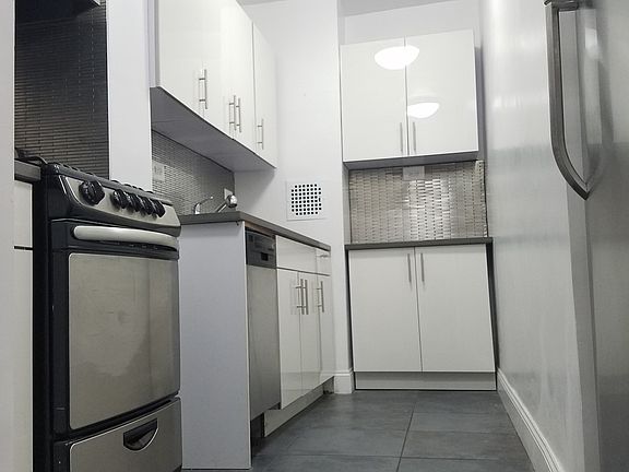4th image of 445 E 77th St APT 5S