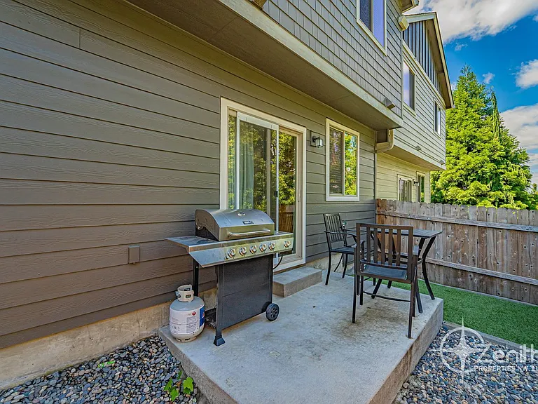 186 N 44th Pl — Photo 13
