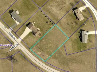 2410 Crown Rd, Decorah, IA 52101