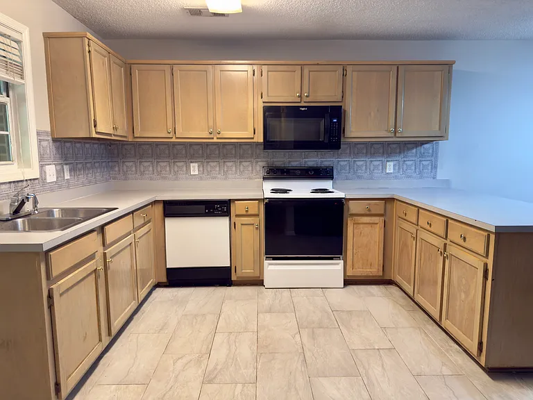 1121 Northwood Dr #1121 — Photo 14
