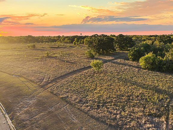 3rd image of 1 Phillips St