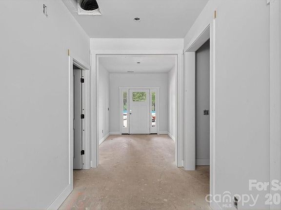 2nd image of 1029 Baylor Grove Rd