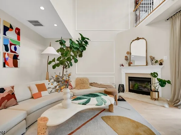 717 Regal Blvd, Livingston Twp., NJ 07039