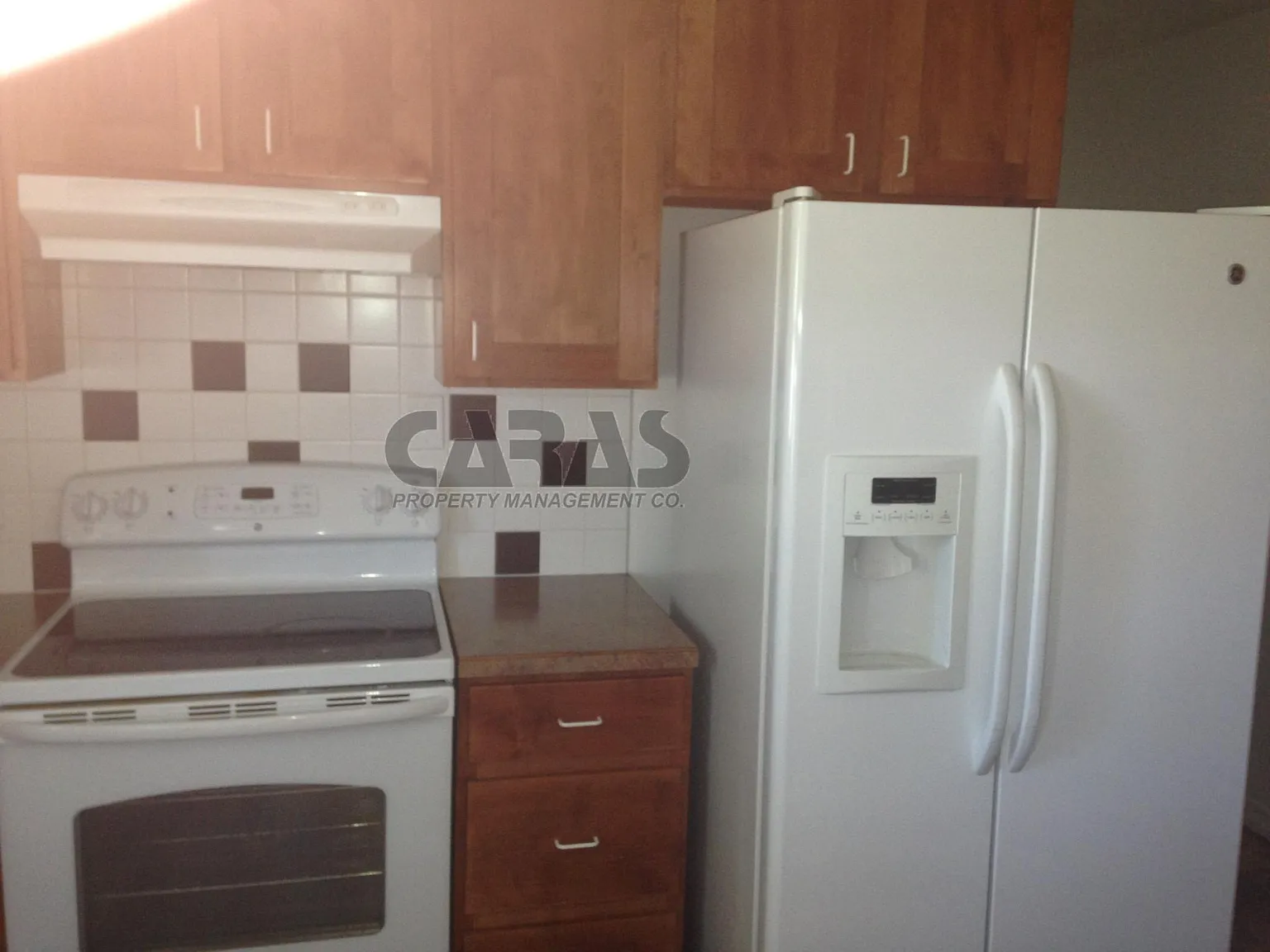 3 bed, 1900 sqft, $2,295 — Photo 3