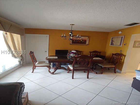 3rd image of 7755 Tropicana St
