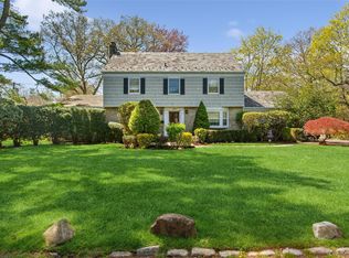 1360 Boxwood Drive W, Hewlett Harbor, NY 11557
