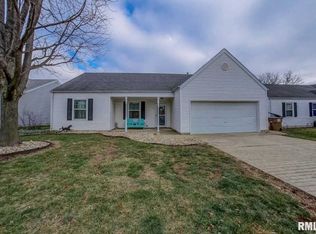 32 Dieudonne Dr, New Berlin, IL 62670