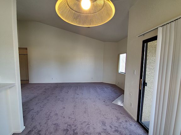 5th image of 5034 S Rainbow Blvd