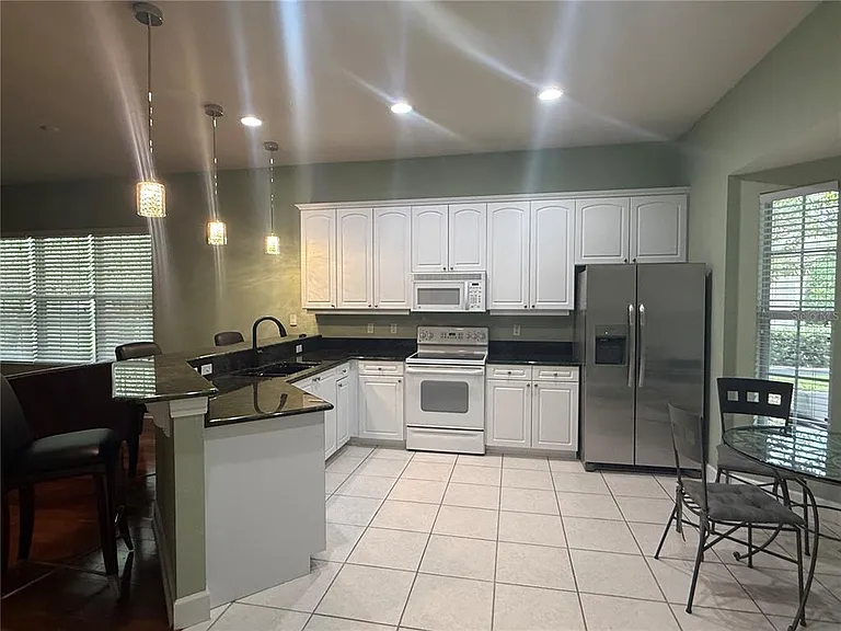 3132 Connemara Dr — Photo 14