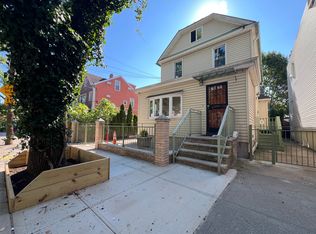 7022 70th St #1, Ridgewood, NY 11385