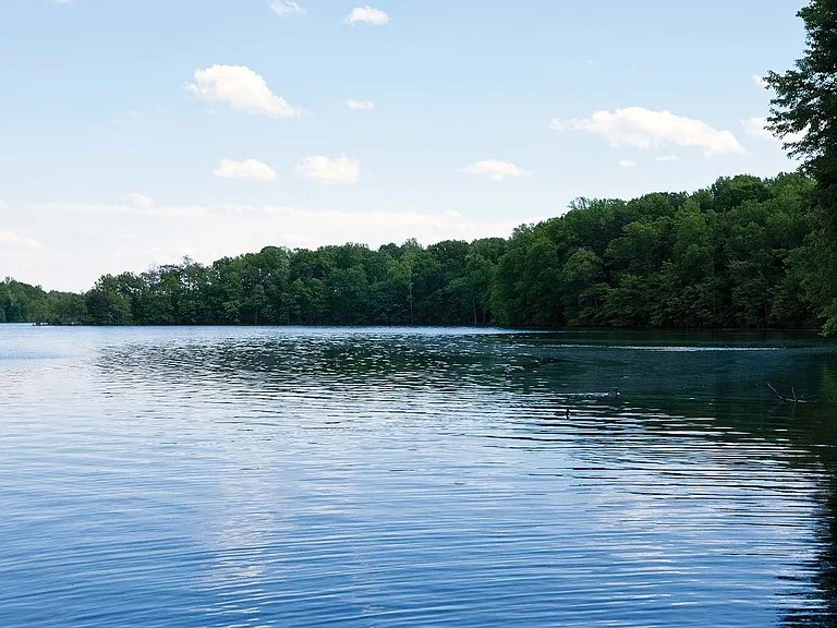 Nearby lakes just a short drive away