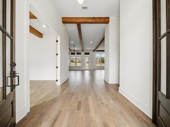 2nd image of 9 Linares Ln