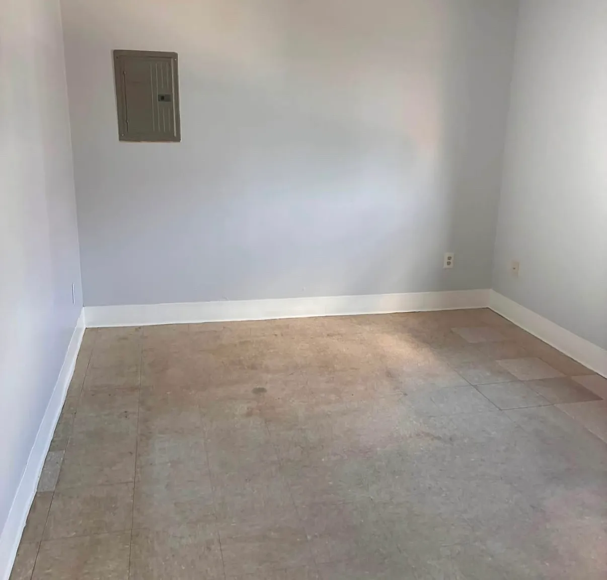 Studio, $1,100 — Photo 2