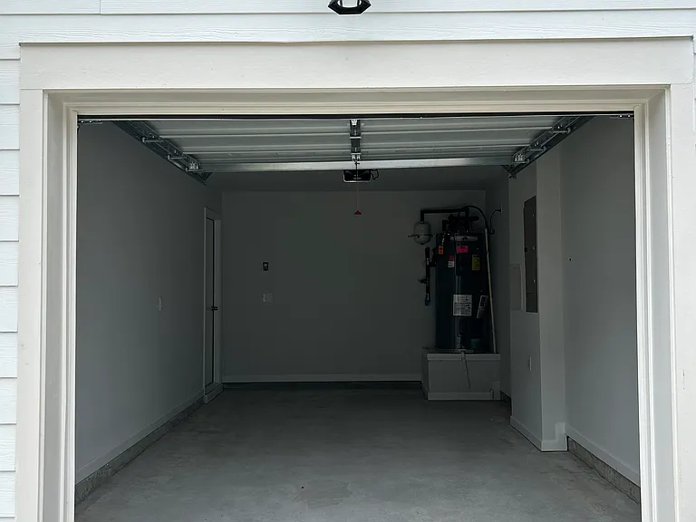 One car garage