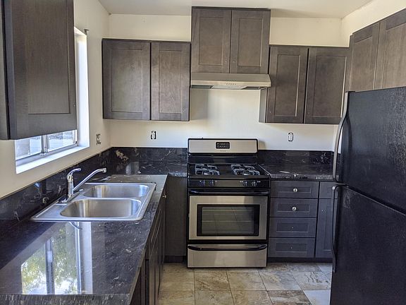 5th image of 2821 Keats St #11