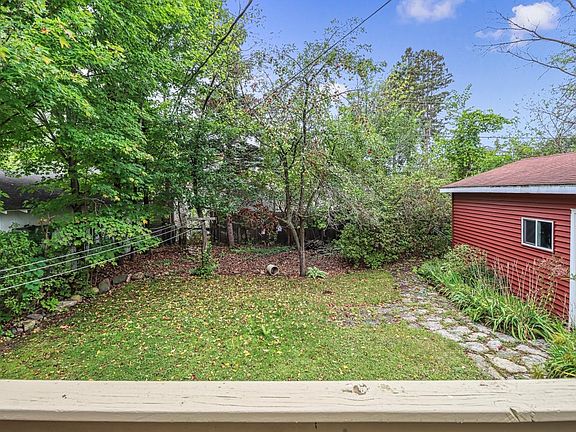 4th image of 810 Randall Ave