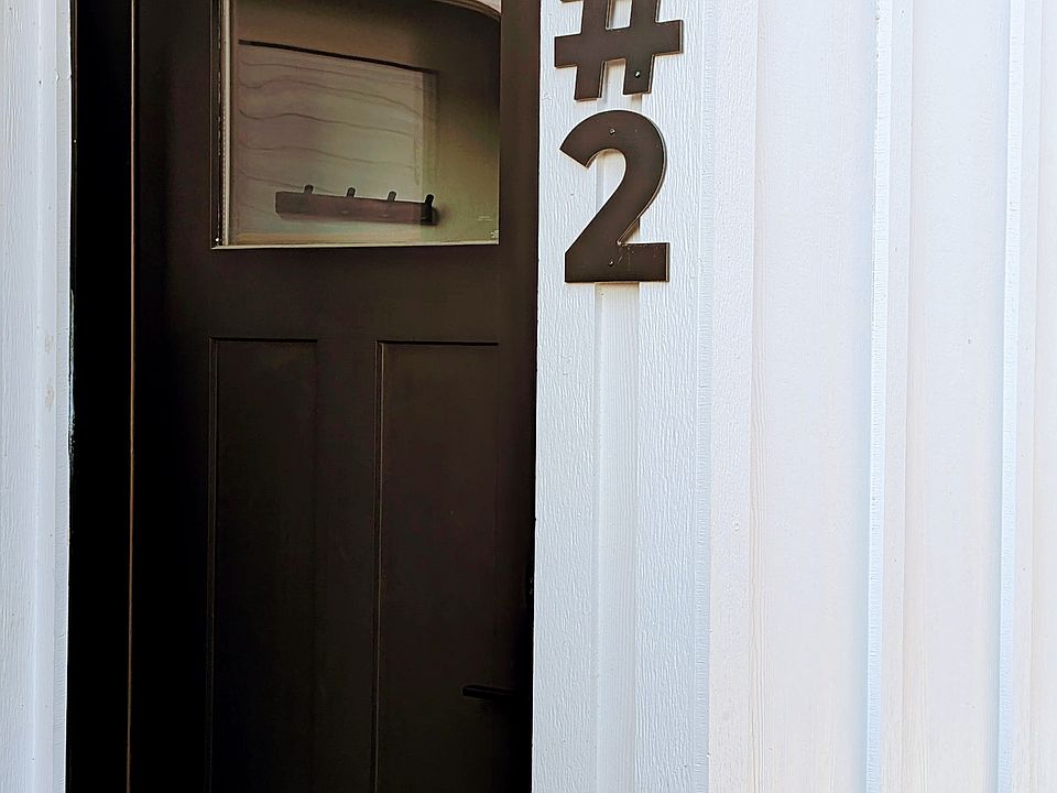Entry door to The Gorgeous George fully furnished rental.