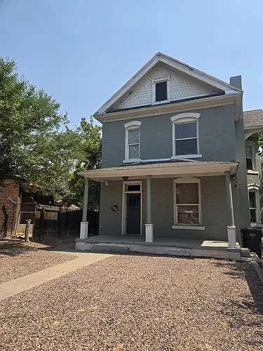 751 W Abriendo Ave #B Photo 1
