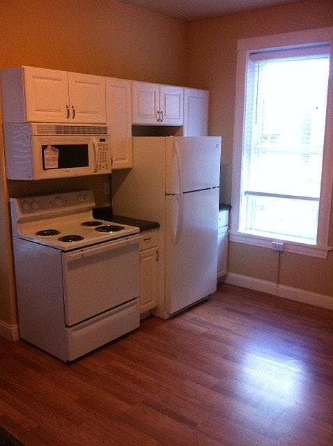 1st image of 2319 Ann Ave