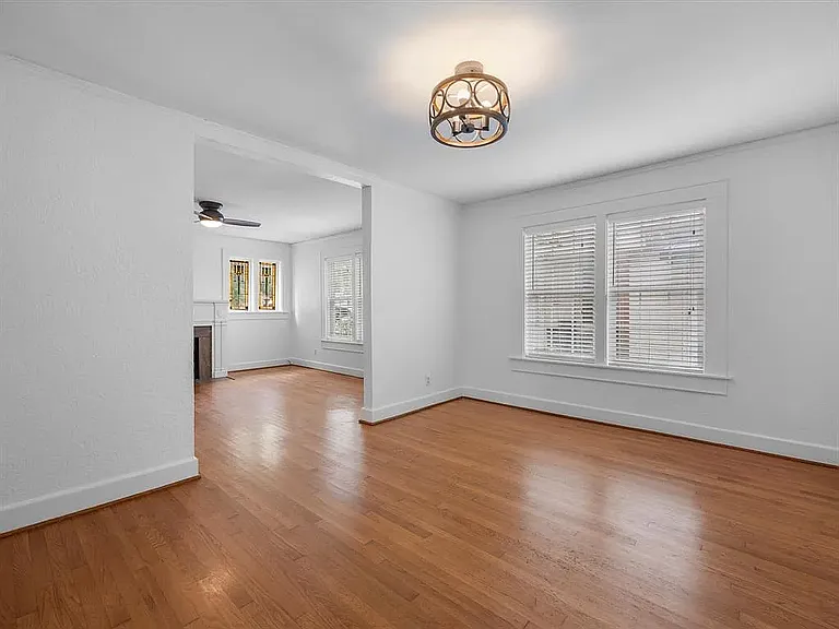 3221 Greene Ave — Photo 18