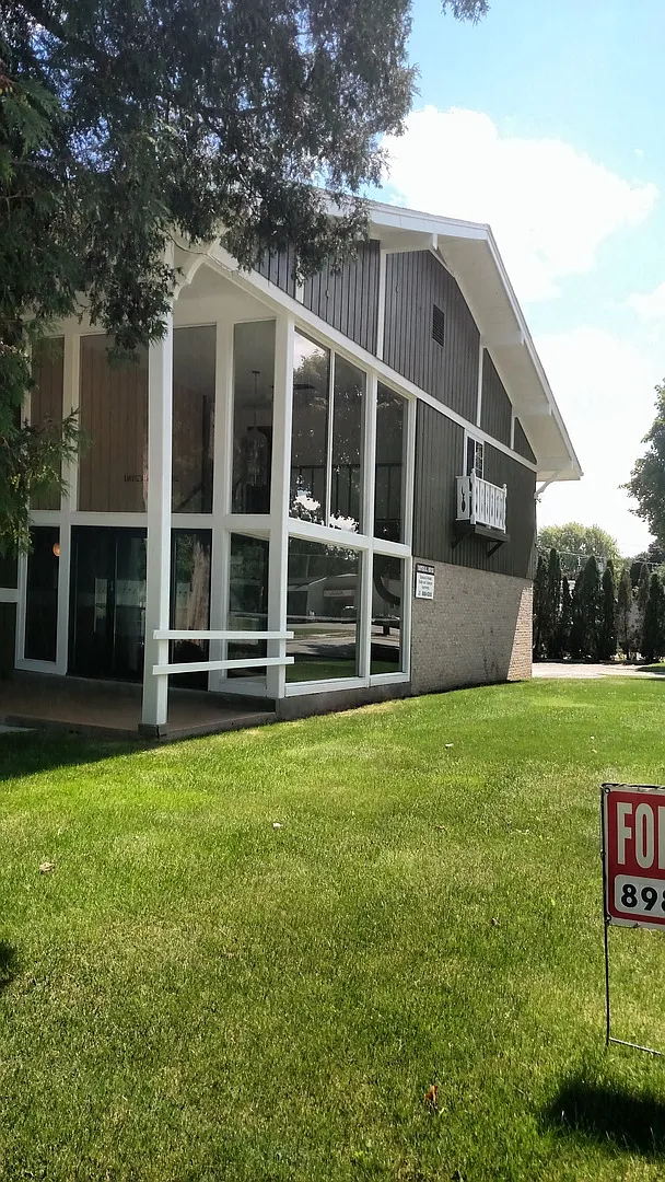 August Management presents the Imperial House — Photo 2