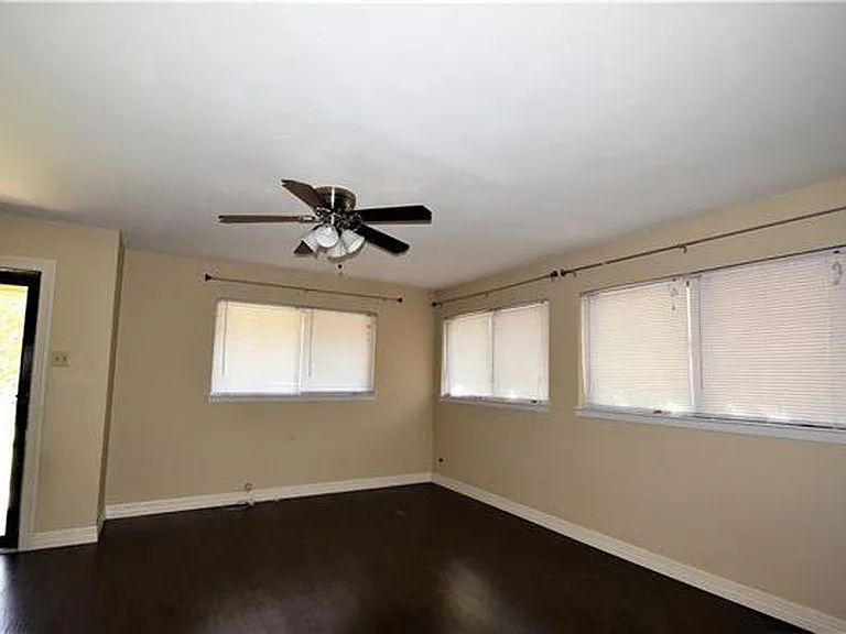 508 Worcester Way — Photo 5