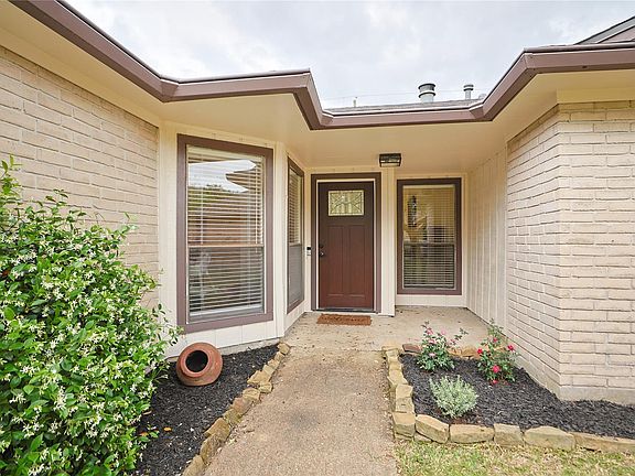 2nd image of 9719 Orangevale Dr