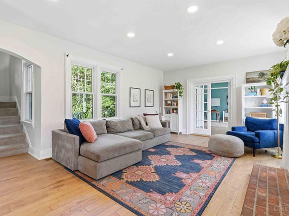 5th image of 2682 Cypress Way