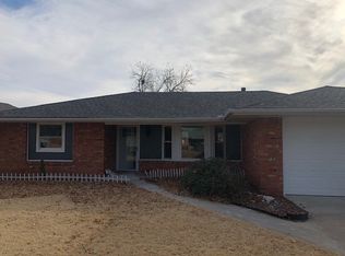 2513 Indian Dr, Enid, OK 73703