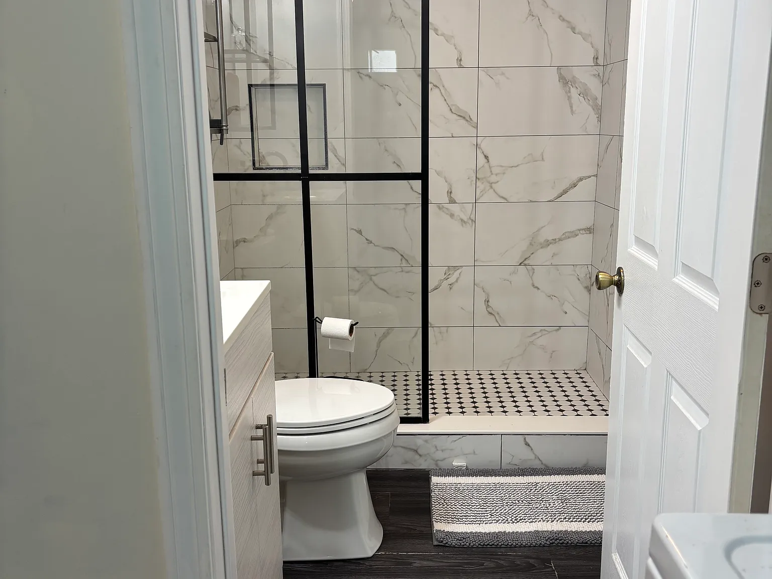 4 bed, 2.5 bath, 1456 sqft, $1,200 — Photo 1