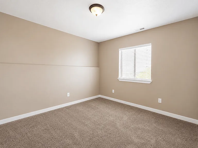 2304 S Alaska Ave — Photo 22