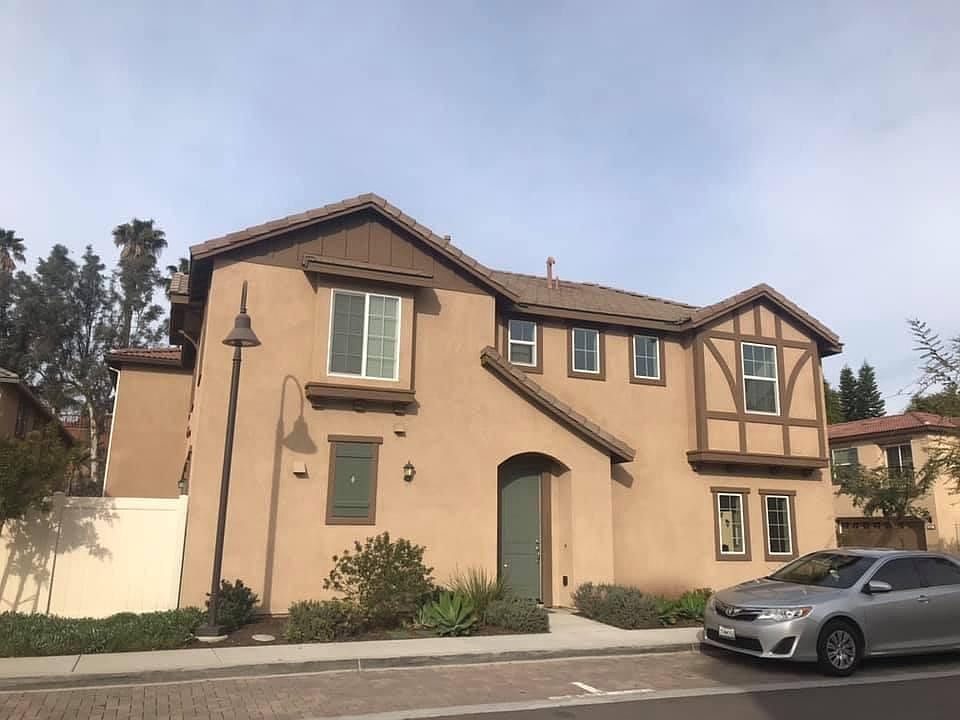 1st image of 550 Moonlight Dr