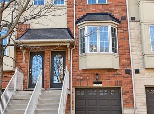 674 Rowley Cmn, Burlington, ON L7L0A5