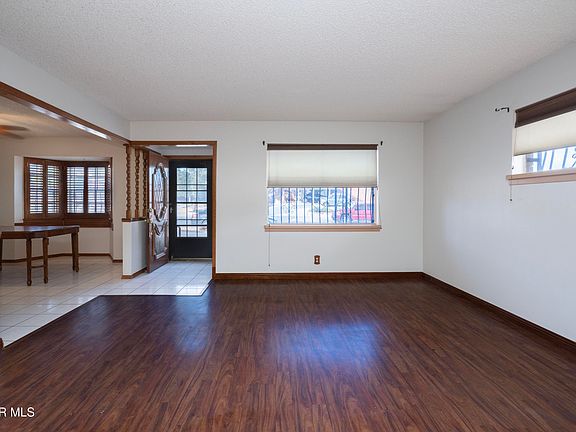 3rd image of 3034 Monroe Ave