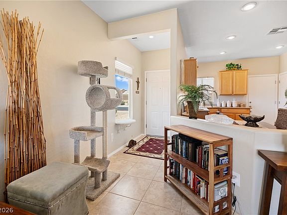 4th image of 7904 Broadwing Dr