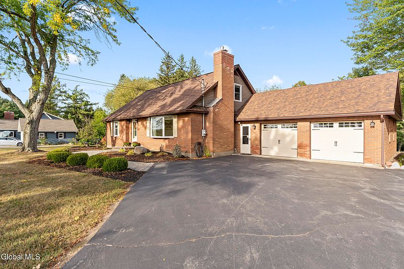 4th image of 203 Sugar Hill Road