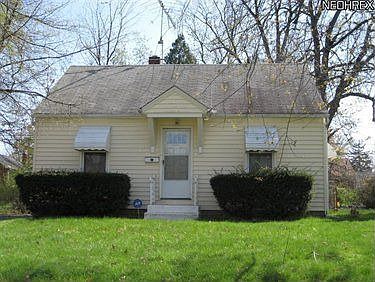 2nd image of 815 Nome Ave