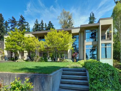 453 94th Ave SE, Bellevue, WA, 98004