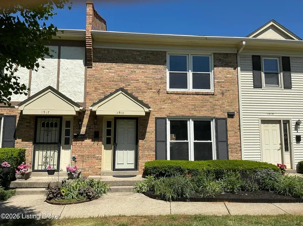 1915 Manor House Dr, Meadowview Estates, KY 40220