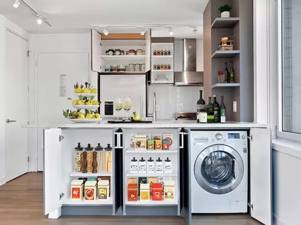 200 East 11th Street image 5 of 14