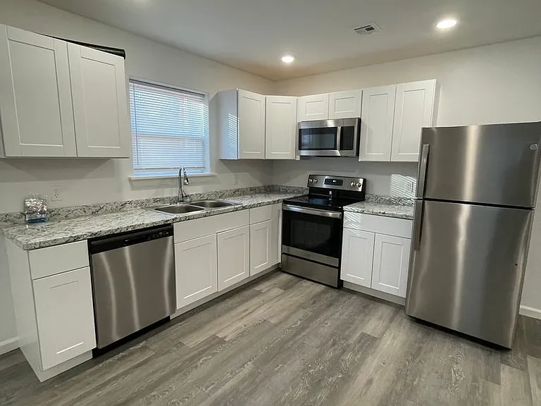 418 Doxey St #1 — Photo 3