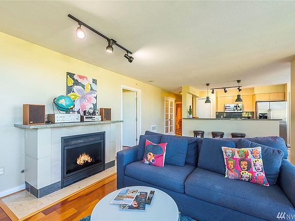 5th image of 1100 106th Ave NE APT 610