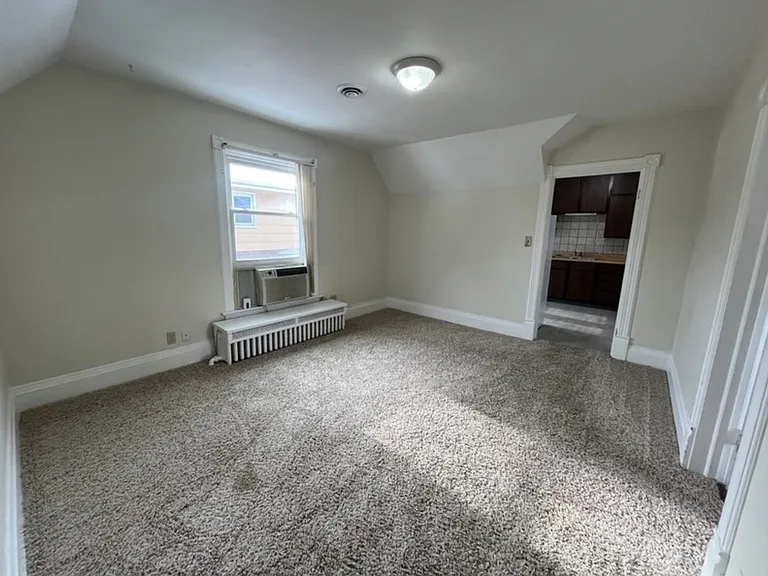 722 S 22nd St — Photo 10